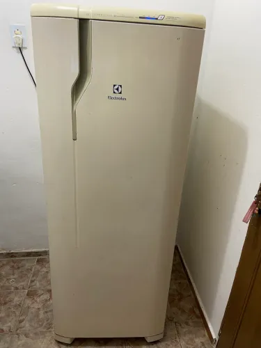 VENDO GELADEIRA ELETROLUX
