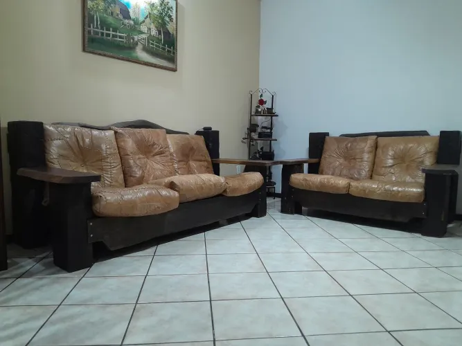 Sofa de Couro Fazenda