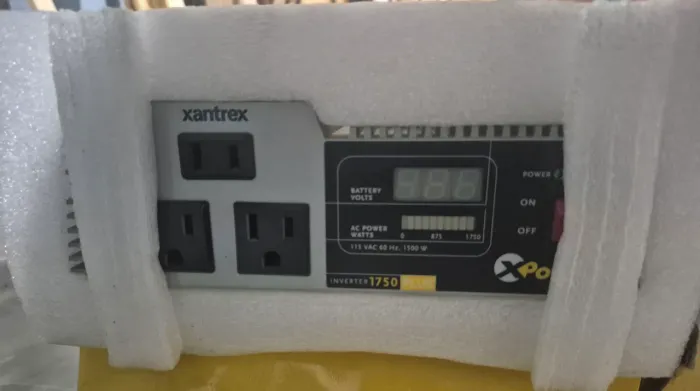 Inversor Xantrex Xpower 1750 12v Para 110v novo<br>