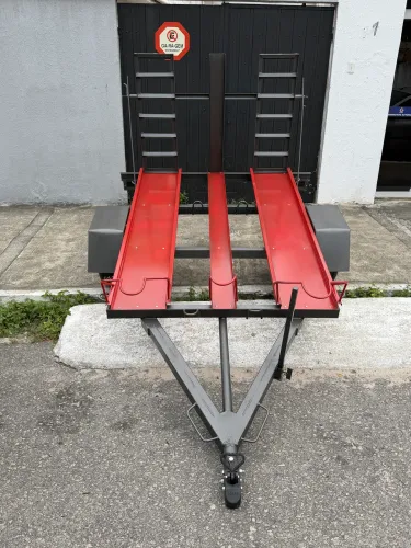 Carretinha para três motos ou quadriciclo