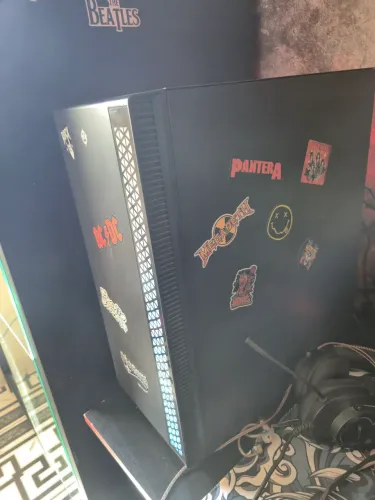 Pc gamer rtx 4060 8gb ryzen 7 5700g