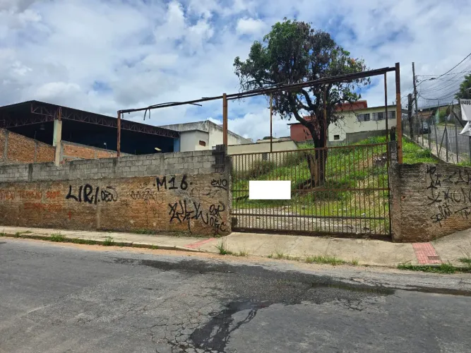 Lote de 800 m2 para venda no bairro São Francisco OPORTUNIDADE