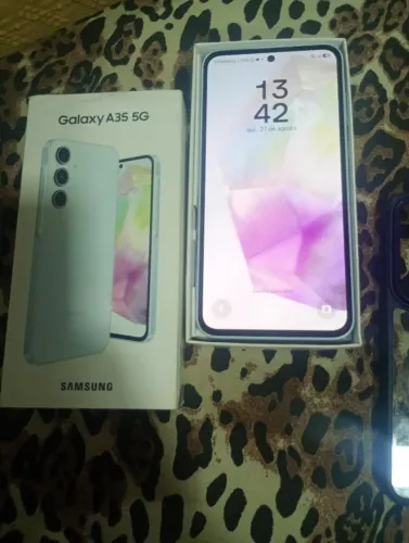 Celular A35, valor$590 reais