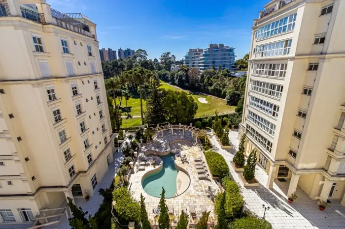 Apartamento com 4 dormitórios para alugar, 297 m² por R$ 22.869,56/mês - Cabral - Curitiba