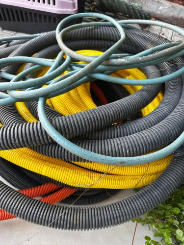 Fios e material de construção 