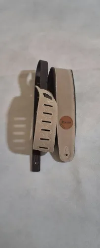 Correia para violão, guitarra, baixo....