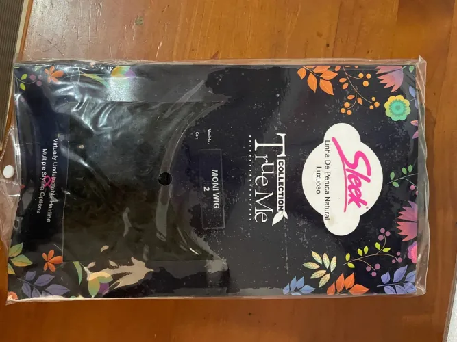 Peruca cacheada natural Sleek True Me Moni Wig 2 + Finalizador Prime Lace
