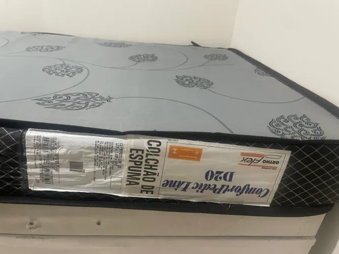 Cama box solteiro com colchão