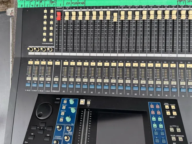 Mesa Yamaha LS9 - Impecável