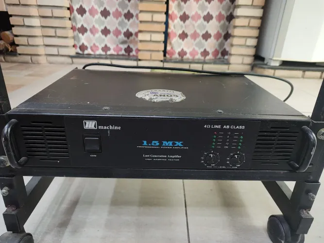 Amplificador de potência machine 1.5 classe AB 4 ohms