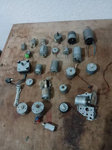 Lote motor DC entre 3 e 13v