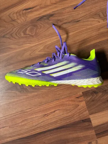 Chuteira adidas f50 pro tamanho 44