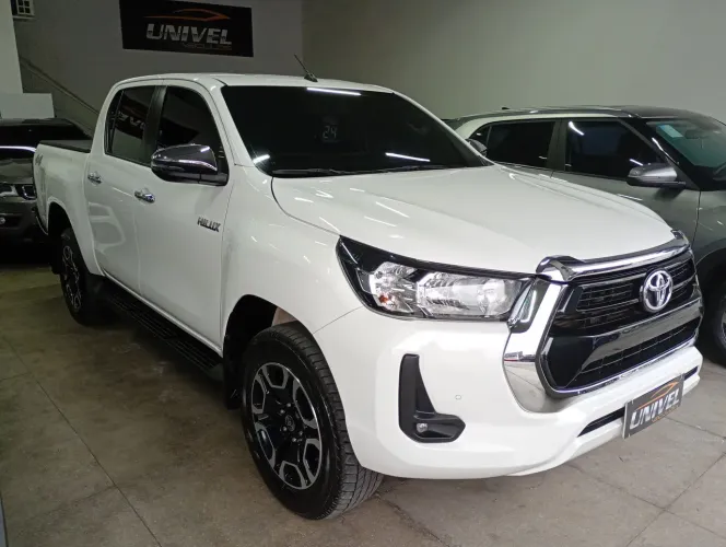 Toyota Hilux CD SRV 4X4 2.8 TDI Diesel Aut. 2024