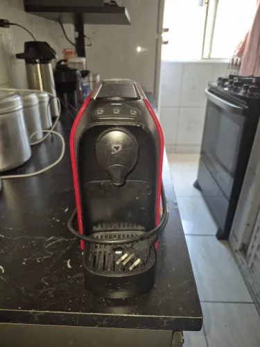 Cafeteira expresso três corações