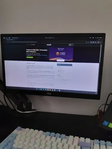 Monitor AOC 21,5" Full HD - Excelente Estado (8 meses de uso)