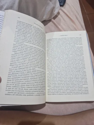Livros infantis juvenis 25 cada