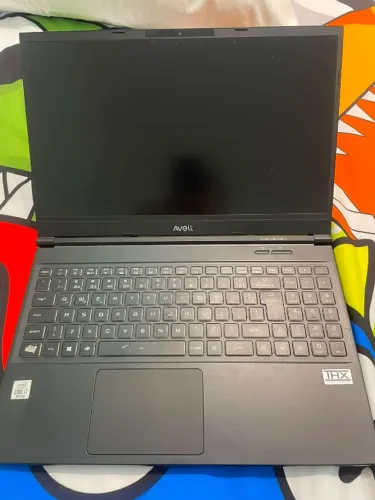 Avell A62 LIV i7-10750H + GTX 1650 4GB + 16GB RAM + NVMe 512GB