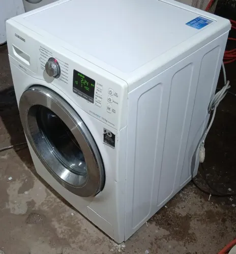 Lavadora lava e centrífuga 10.1kg - 03 meses de garantia