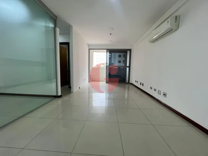 Sala comercial para venda com 35m² com divisória em vidro- Jardim Aquarius