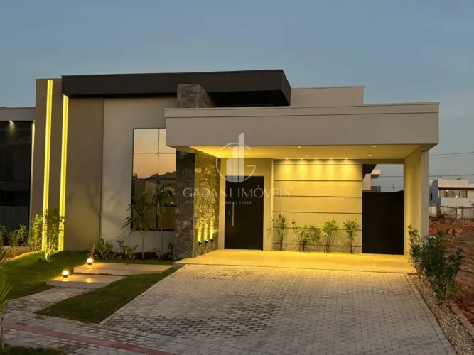 CASA ALTO PADRAO COM 3 SUÍTES SENDO UMA COM CLOSET A VENDA POR R$ 1.890.000,00 NO CONDOMIN