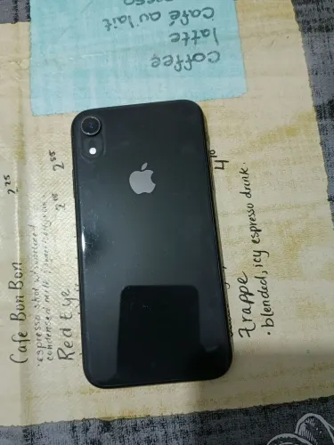 iPhone XR 64 gb