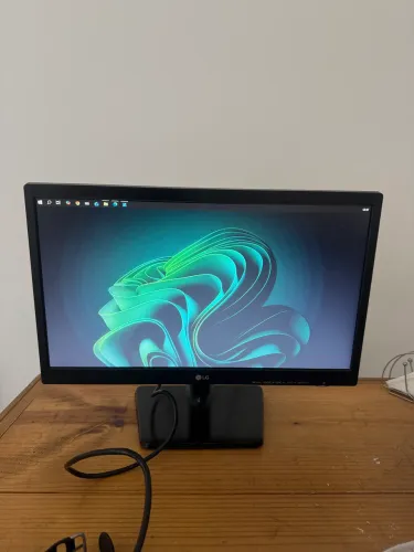 Monitor LG 20" VGA