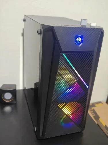 CPU Ryzen 3 8GB SSD