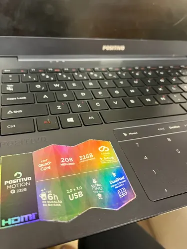 Notebook com tela queimada.