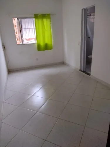 Alugo kitnet em São Pedro. R$650.00