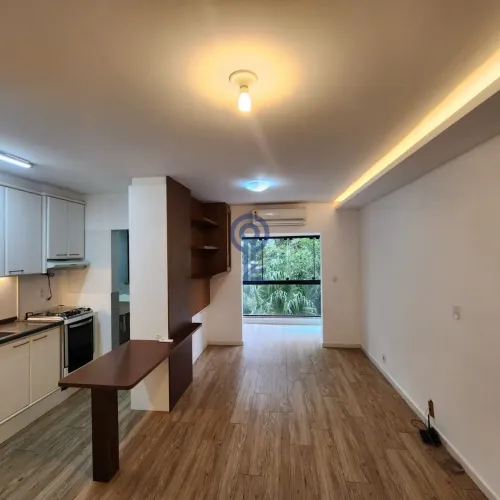 Apartamento para venda com 2 dormitórios em Itacorubi com 63 m²