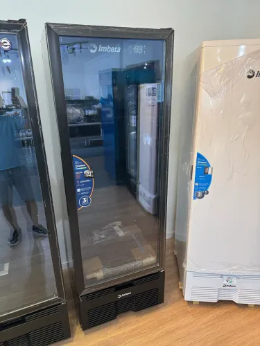 Cervejeira porta de vidro 569L temperatura mínima 6 negativos 