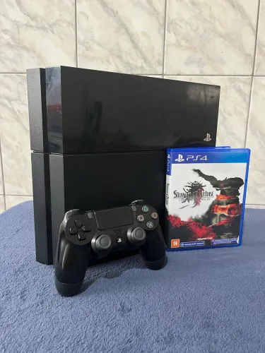 Ps4 Fat Impecável com 1 Controle Original e 1 Jogo