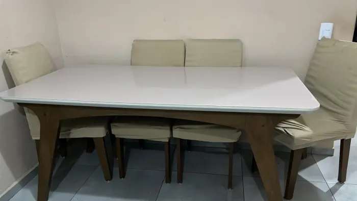Mesa 6 cadeiras 