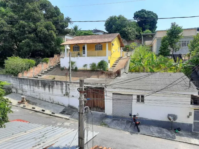 Casa em condomínio | Venda | Colubandê