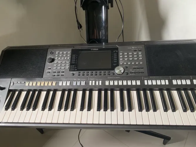 Teclado Yamaha psr s970 