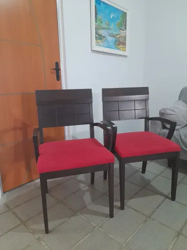  02 Cadeiras Poltrona Lar Shopping Madeira Maciça