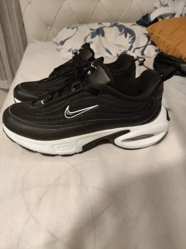 Air Max Portal Original Preto e Branco Tamanho 40