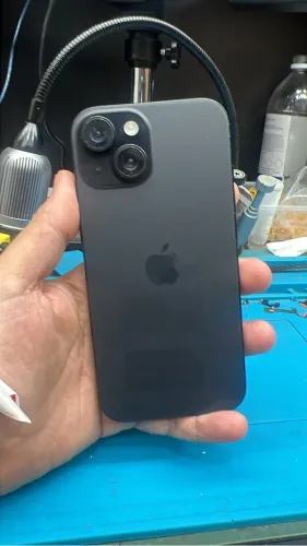 iPhone 15 128gb (defeito chip)