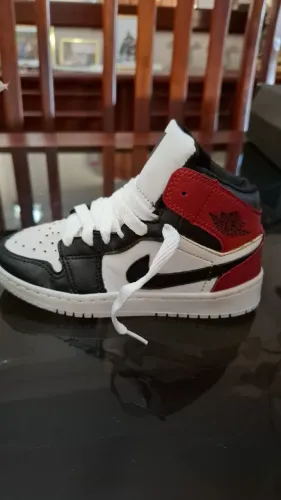 Tênis botinha (novo) inspiração Jordan da Nike