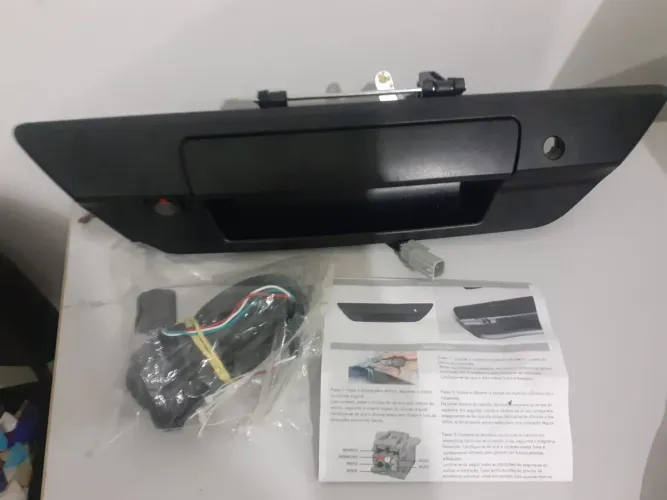 Câmera de Ré com Maçaneta para Toyota Hilux STD Power Pack (Nova)