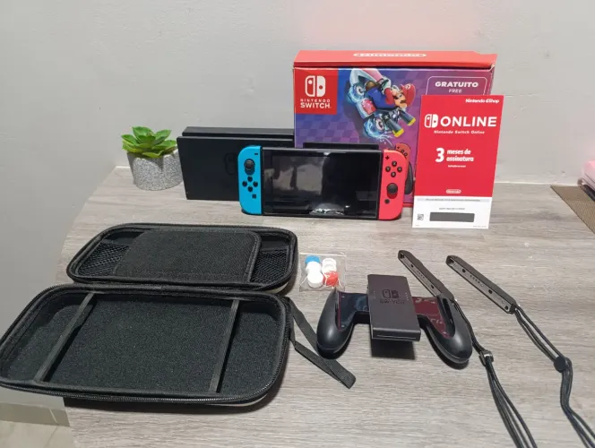 Nintendo switch+ acessórios+ case+ 3 meses online