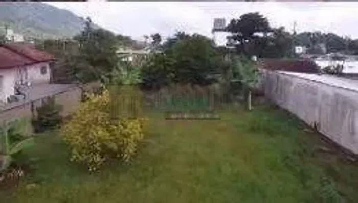 TERRENO NO RIO MOLHA