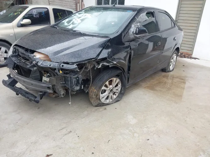 VENDO PEÇAS PRISMA 1.4 2016 - COM NOTA FISCAL 