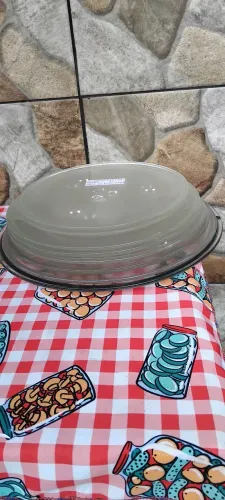 8 pratos para micro-ondas. Ver fotos.