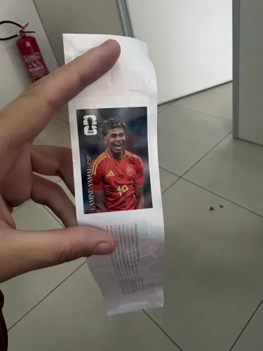 Figurinha Yamal coca cola
