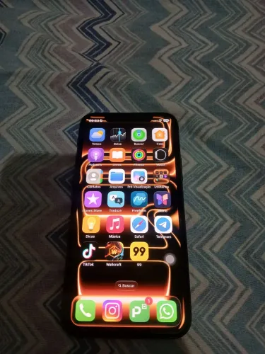 Vendo ou troco com volta pra mim iPhone 11 pro de 256 giga