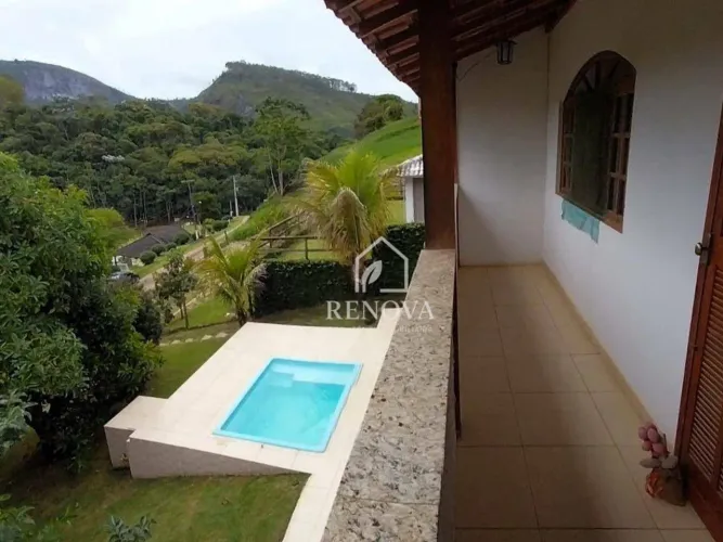 Casa semimobiliada  4 Quartos, Piscina, Área Gourmet e Lazer Completo