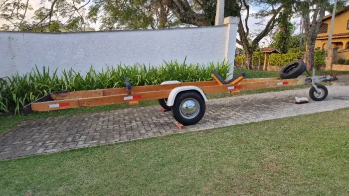 Carreta Rodoviária para Lancha