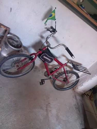 Bike montadinha em ótimo estado bonita e estilosa