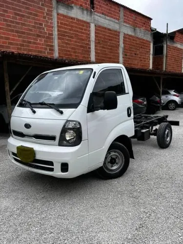 Kia Motors Bongo K-2500 2.5 4X2 TB Diesel 2019